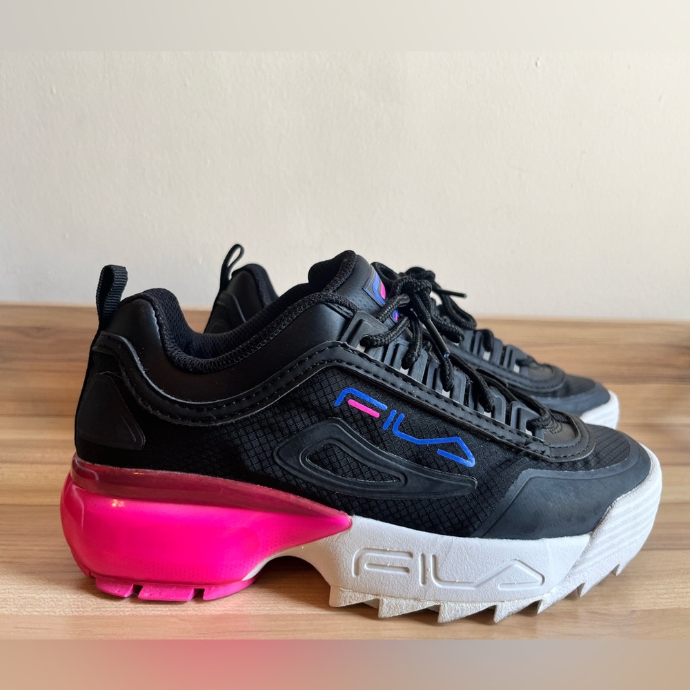 Fila Women's Disruptor 2a Sneaker Size 7